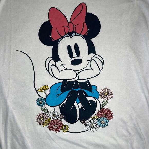 Disney Minnie Mouse Womens White Graphic T Shirt Medium Cute Floral Bow - Picture 2 of 6